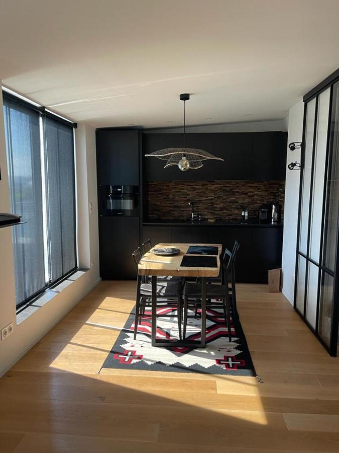 Appartement Vue Tour Eiffel Paris 16 Eme Exterior photo