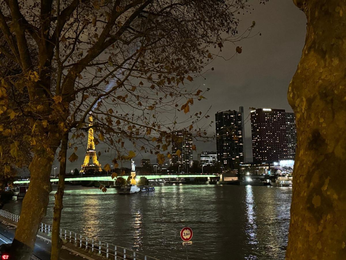 Appartement Vue Tour Eiffel Paris 16 Eme Exterior photo