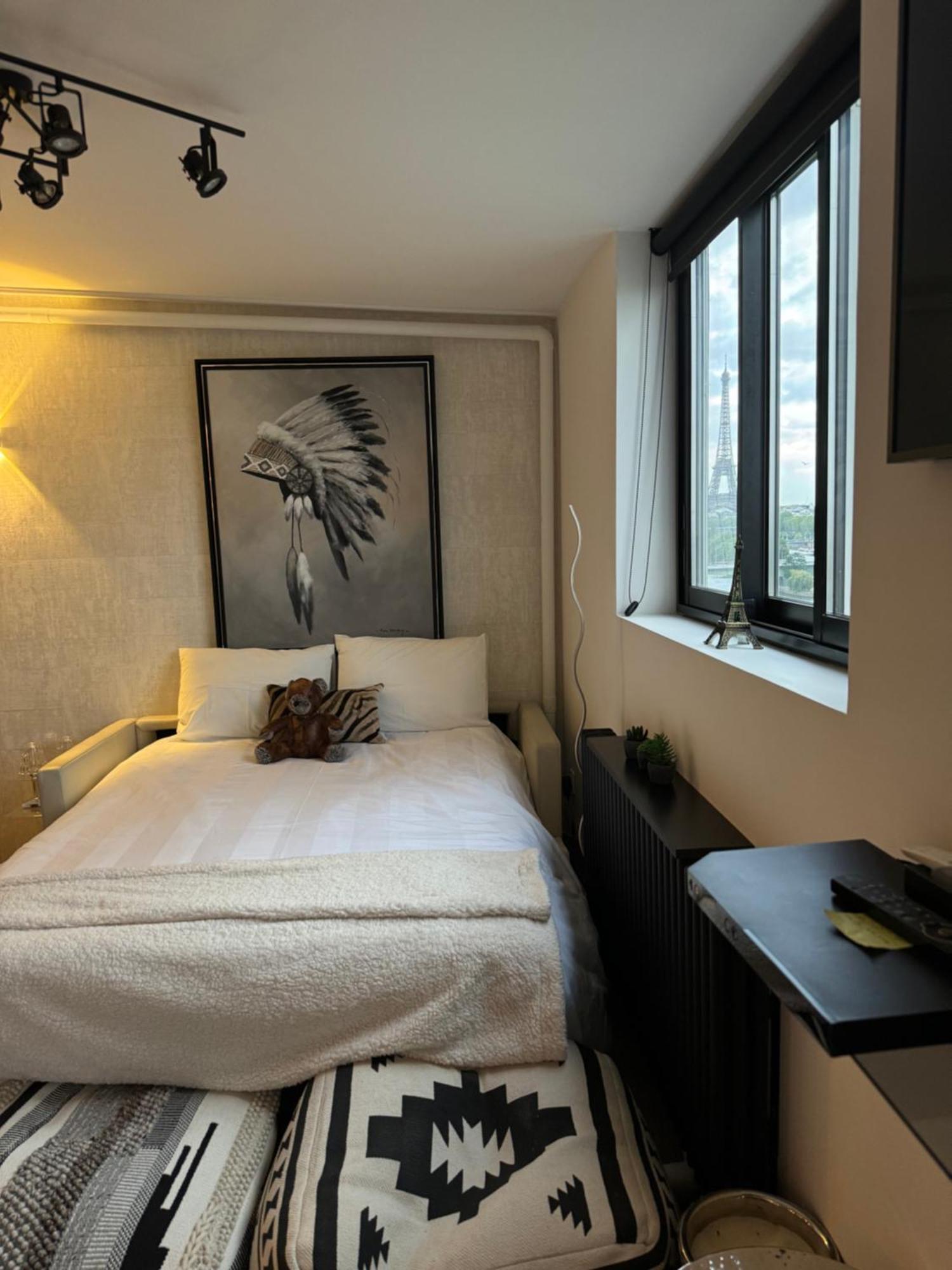 Appartement Vue Tour Eiffel Paris 16 Eme Exterior photo